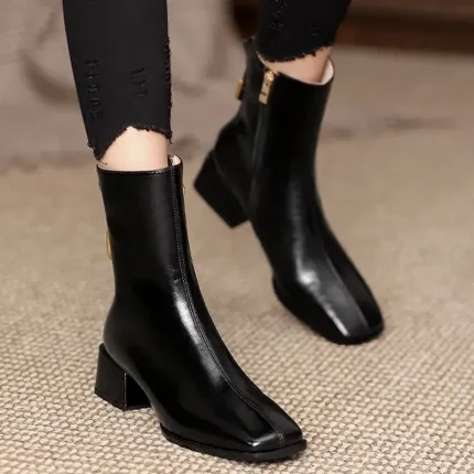 Women Casual PU Thick Heel Pointed Head Platform Side Zipper Riding Short Boots - Image 5